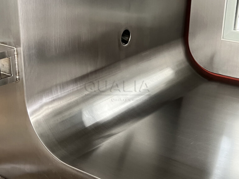 Biosafety Pass Box | QUALIA Biosafety Passbox Stainless steel inner circle details_1