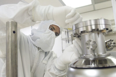 How Bag-in Bag-out Systems Enhance Lab Safety | Cavity Assembly in a Cleanroom